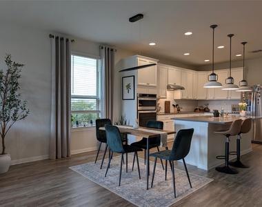 511 Hoot Owl Ln S - Photo Thumbnail 8