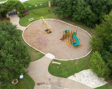 511 Hoot Owl Ln S - Photo Thumbnail 29