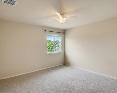 1821 Golden Arrow Ave - Photo Thumbnail 17
