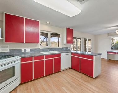3309 Westhill Dr - Photo Thumbnail 5