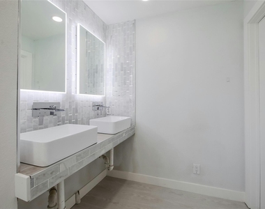 8505a Spearman Dr - Photo Thumbnail 9