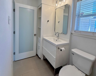 8505a Spearman Dr - Photo Thumbnail 13