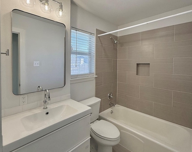 8505a Spearman Dr - Photo Thumbnail 12