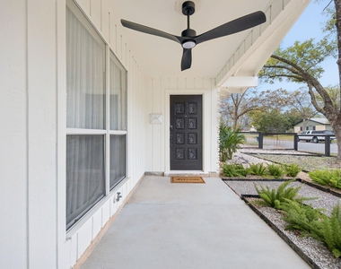 8505a Spearman Dr - Photo Thumbnail 2