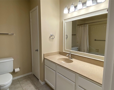 7922 N Ridgeline - Photo Thumbnail 7