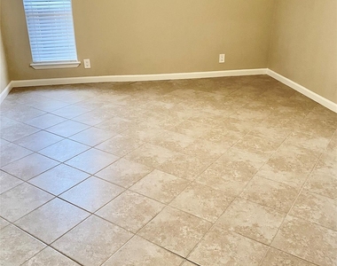7922 N Ridgeline - Photo Thumbnail 16