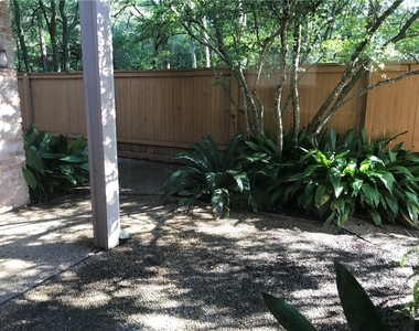 7922 N Ridgeline - Photo Thumbnail 1