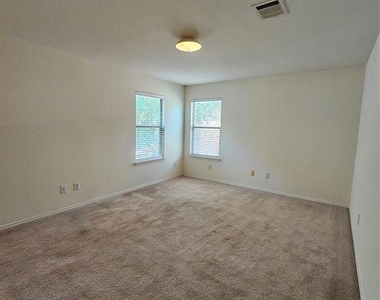 7020 Doyal Dr - Photo Thumbnail 6