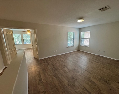 7020 Doyal Dr - Photo Thumbnail 7