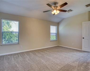 1107 Middle Brook Dr - Photo Thumbnail 20