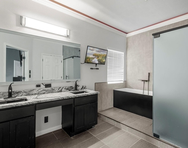 4405 Bandice Ln - Photo Thumbnail 6