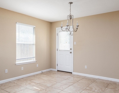 190 Quarter Ave - Photo Thumbnail 11