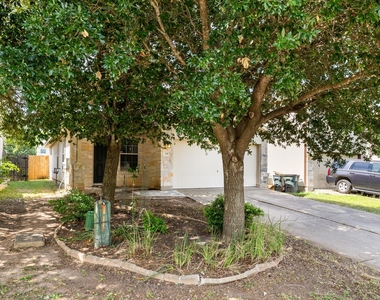 190 Quarter Ave - Photo Thumbnail 2