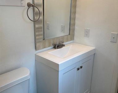 2518 Cockburn Dr - Photo Thumbnail 17