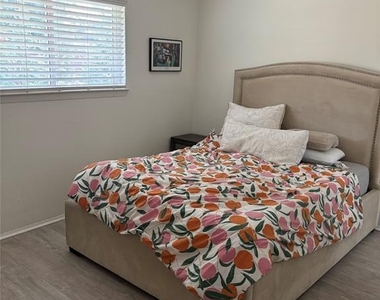 2518 Cockburn Dr - Photo Thumbnail 11