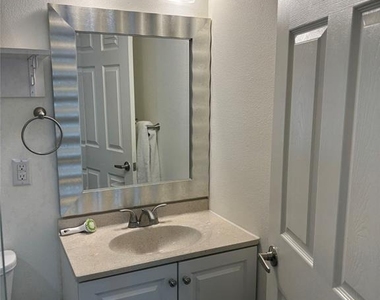 2518 Cockburn Dr - Photo Thumbnail 13