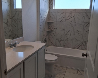 2121 Golden Grain Ln - Photo Thumbnail 35