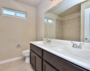 7993 Arezzo Dr - Photo Thumbnail 24