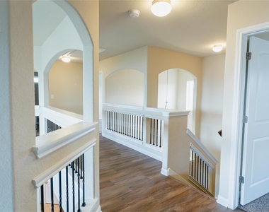 7993 Arezzo Dr - Photo Thumbnail 12