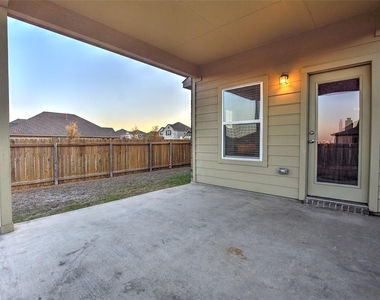 7993 Arezzo Dr - Photo Thumbnail 27