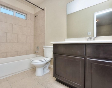 7993 Arezzo Dr - Photo Thumbnail 22