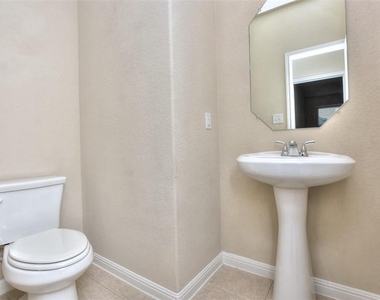 7993 Arezzo Dr - Photo Thumbnail 5