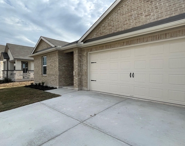 404 Grasslands Trl - Photo Thumbnail 1