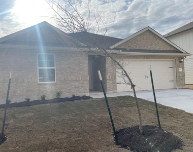 404 Grasslands Trl - Photo Thumbnail 2