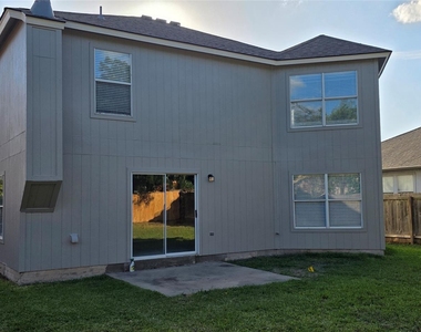 3037 Bradford Park Dr - Photo Thumbnail 21