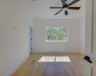 2005 Uphill Ln - Photo Thumbnail 29