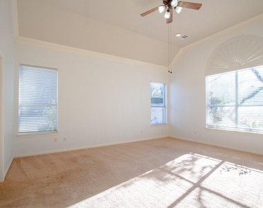 31 Lost Meadow Trl - Photo Thumbnail 17