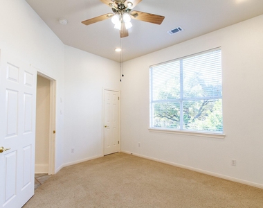 31 Lost Meadow Trl - Photo Thumbnail 23
