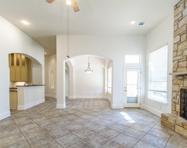 31 Lost Meadow Trl - Photo Thumbnail 12