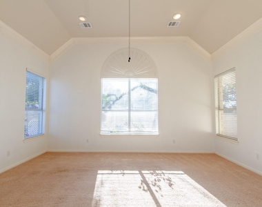 31 Lost Meadow Trl - Photo Thumbnail 18