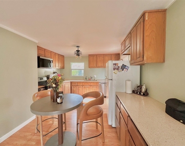 6615 Galindo St - Photo Thumbnail 4