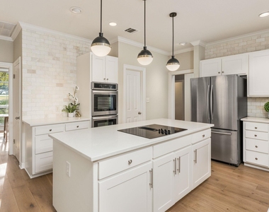 2016 Lakeway Blvd - Photo Thumbnail 14
