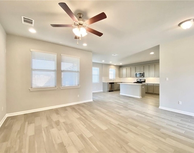 2913 Birch Park Path - Photo Thumbnail 18