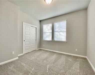 2913 Birch Park Path - Photo Thumbnail 29