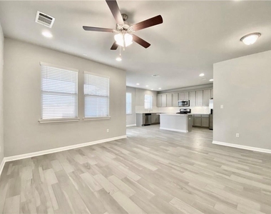 2913 Birch Park Path - Photo Thumbnail 18