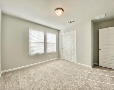 2913 Birch Park Path - Photo Thumbnail 25