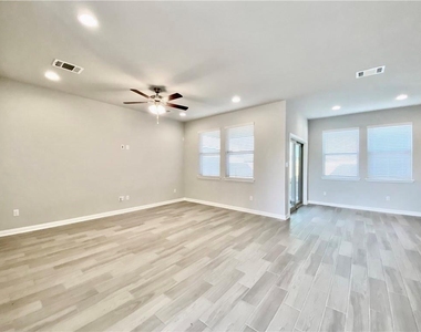 2913 Birch Park Path - Photo Thumbnail 19
