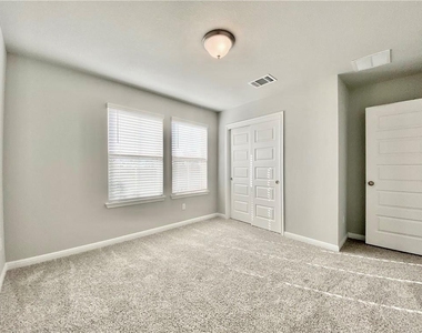 2913 Birch Park Path - Photo Thumbnail 28