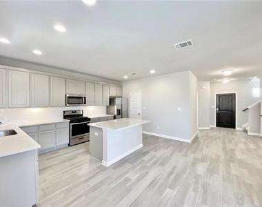 2913 Birch Park Path - Photo Thumbnail 5