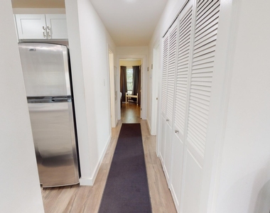 6409 Burns St - Photo Thumbnail 5