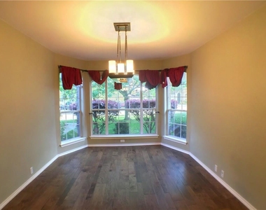 2308 Paradise Ridge Dr - Photo Thumbnail 3
