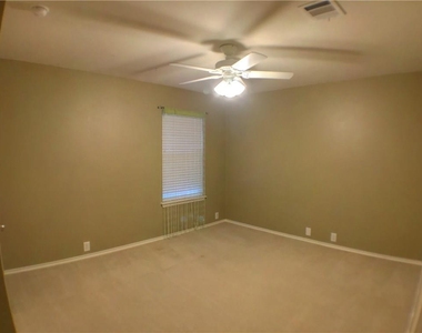 2308 Paradise Ridge Dr - Photo Thumbnail 15