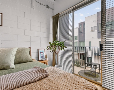 4801 S Congress Ave - Photo Thumbnail 18