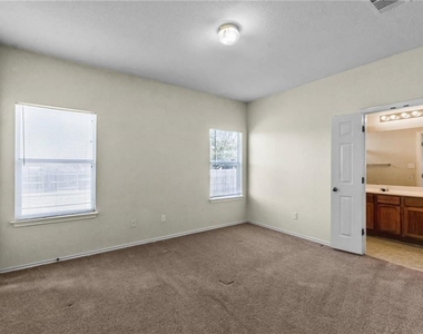 603 Wiley St - Photo Thumbnail 7