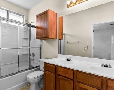 603 Wiley St - Photo Thumbnail 8