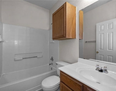603 Wiley St - Photo Thumbnail 11